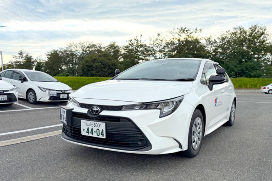 普通車ATの教習車