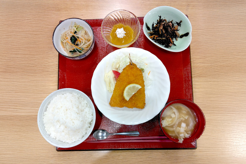 お食事 4